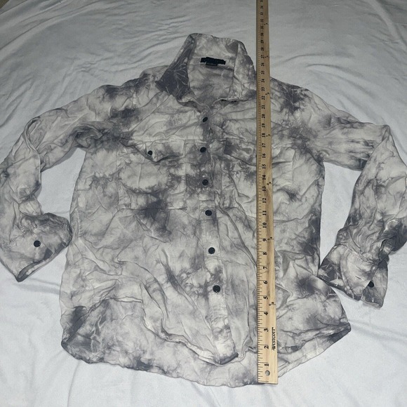 Sanctuary Tie Dye Boyfriend Button Down Shirt XS Gray - Picture 9 of 10